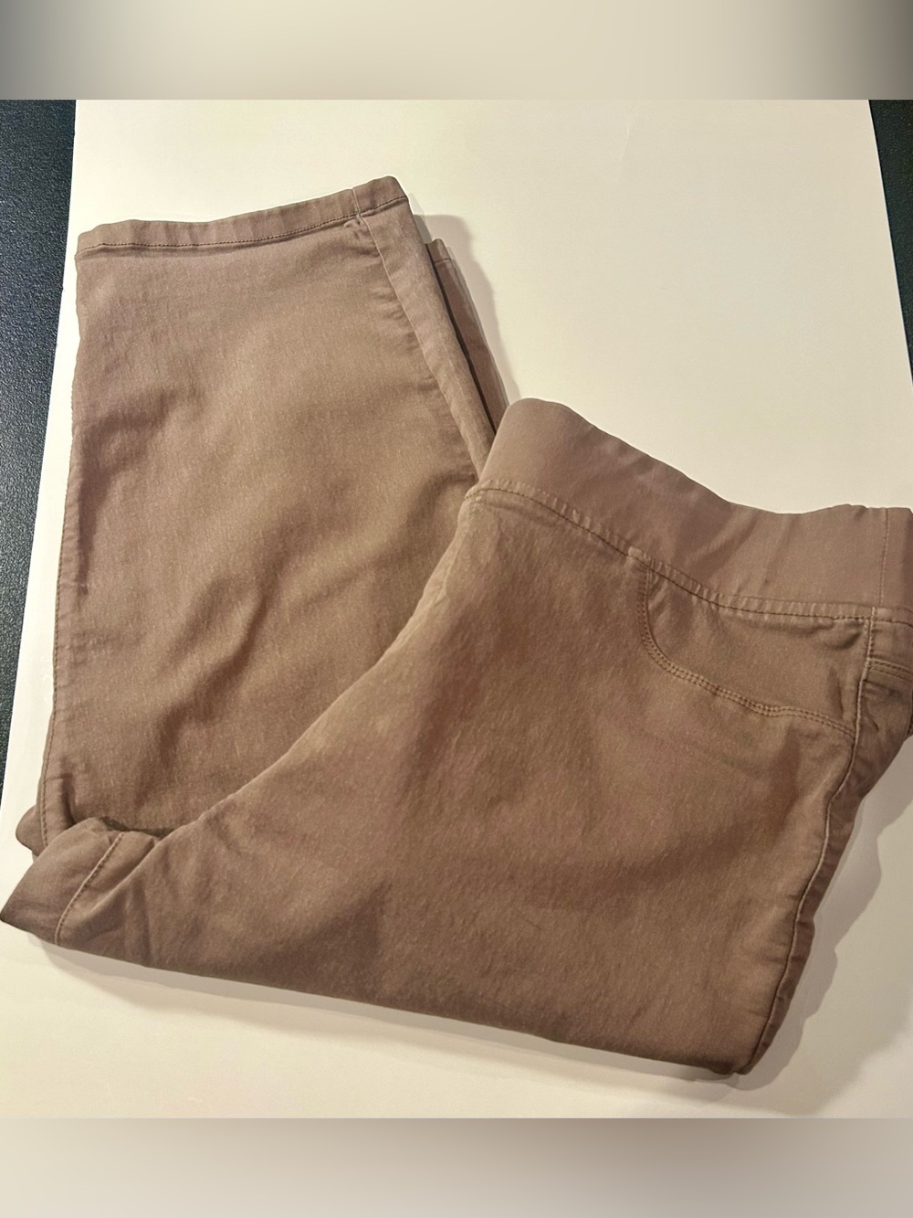 Avenue Women's Plus-Size Khaki Butter Denim Pull-On Crop Pants, Size 26